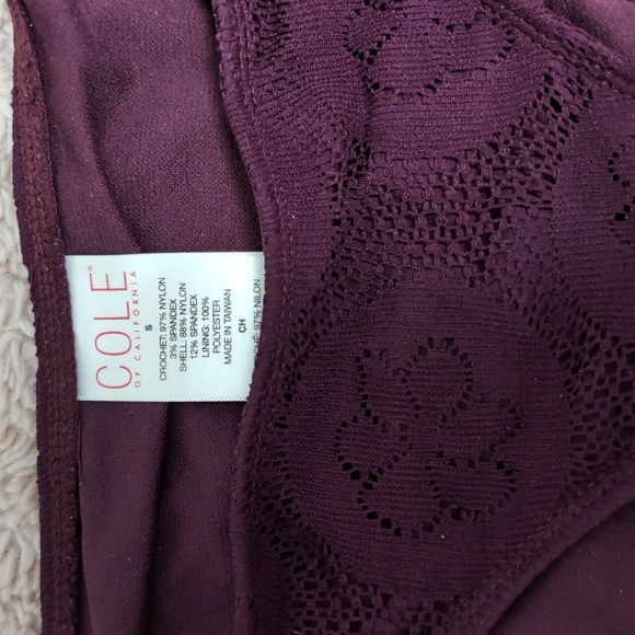 Black and Burgundy Bikini Bottom Set - Picture 5 of 6